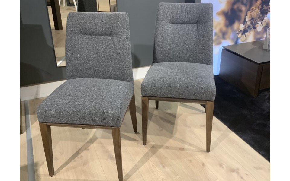 Calligaris Tosca
x2 Dining Chairs
Was £710 Now £399